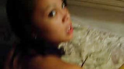 મલિન જિજ્ાસુ ટીન ગર્લ ખૂબ દૂર ગઈ