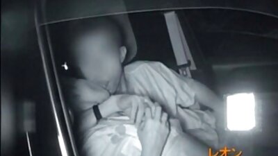 સેક્સી મિલ્ફને તેના રૂમ આ રીતે સાફ કરવા બદલ સજા મળે છે